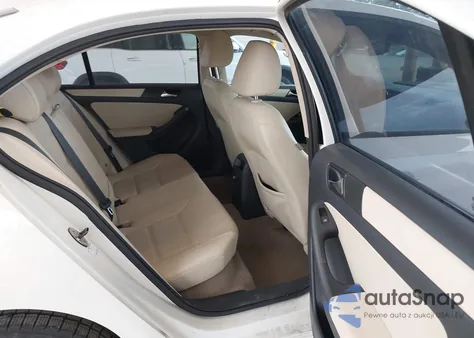 2011 Volkswagen Jetta 2.5L Se z USA, uszkodzony, nr VIN 3VWDZ7AJXBM323475